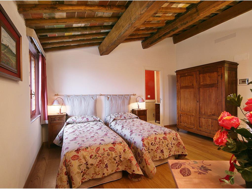 Casacenti B&B Siena Rum bild